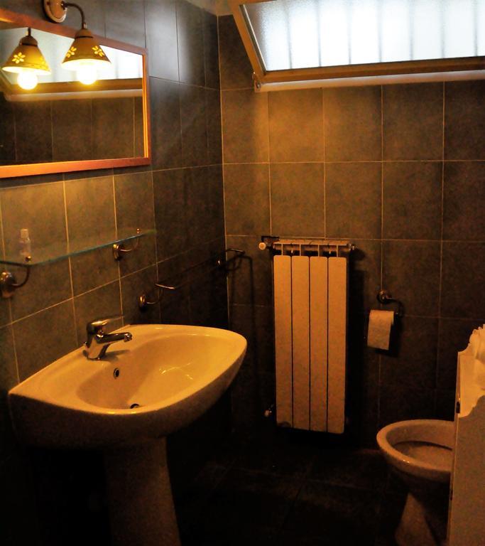 Premiata Osteria Dei Fiori Bed & Breakfast Cortiglione Exterior photo